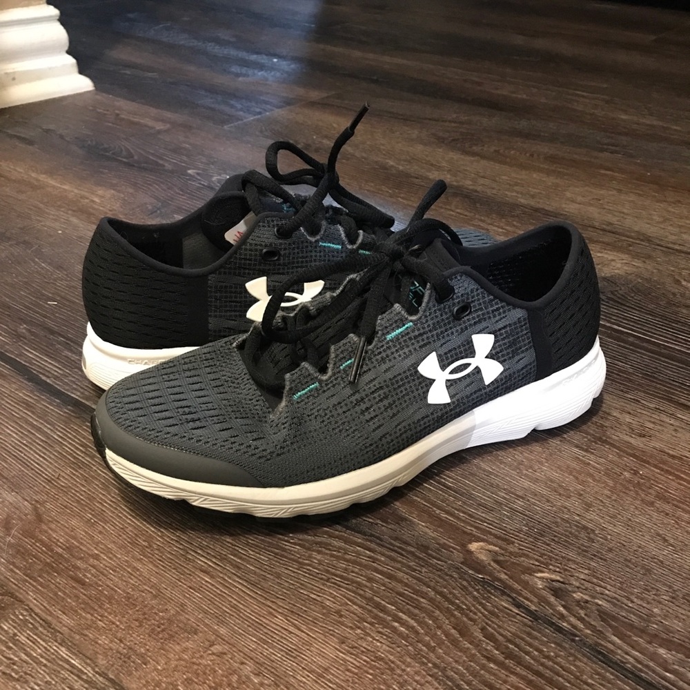 Under Armour Speedform Tennis Shoes